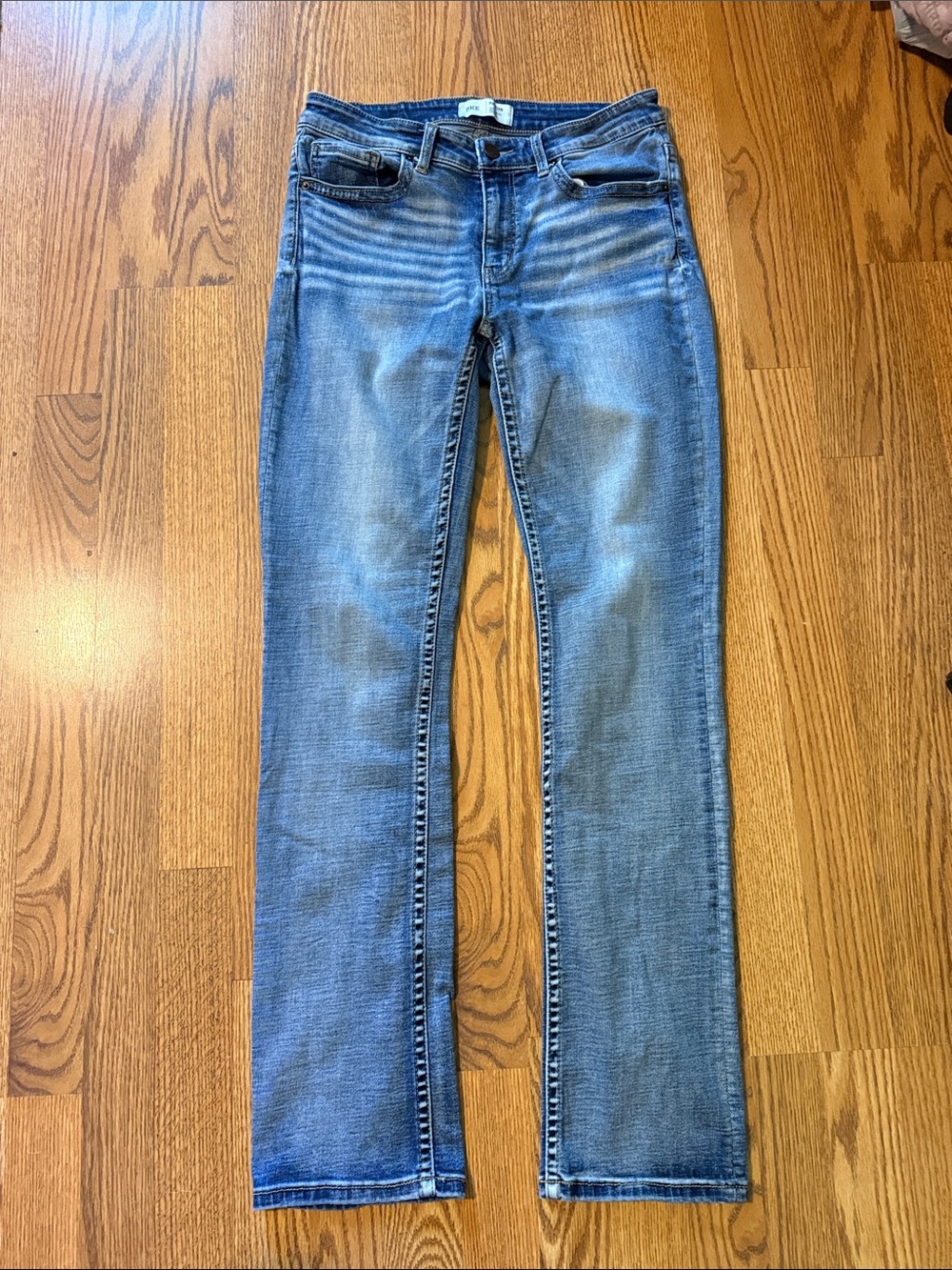 BKE Women's Straight-Leg Jeans in Medium Blue Wash